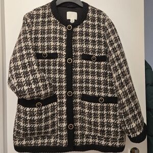 H&M Textured-weave Jacket in a black and cream houndstooth pattern